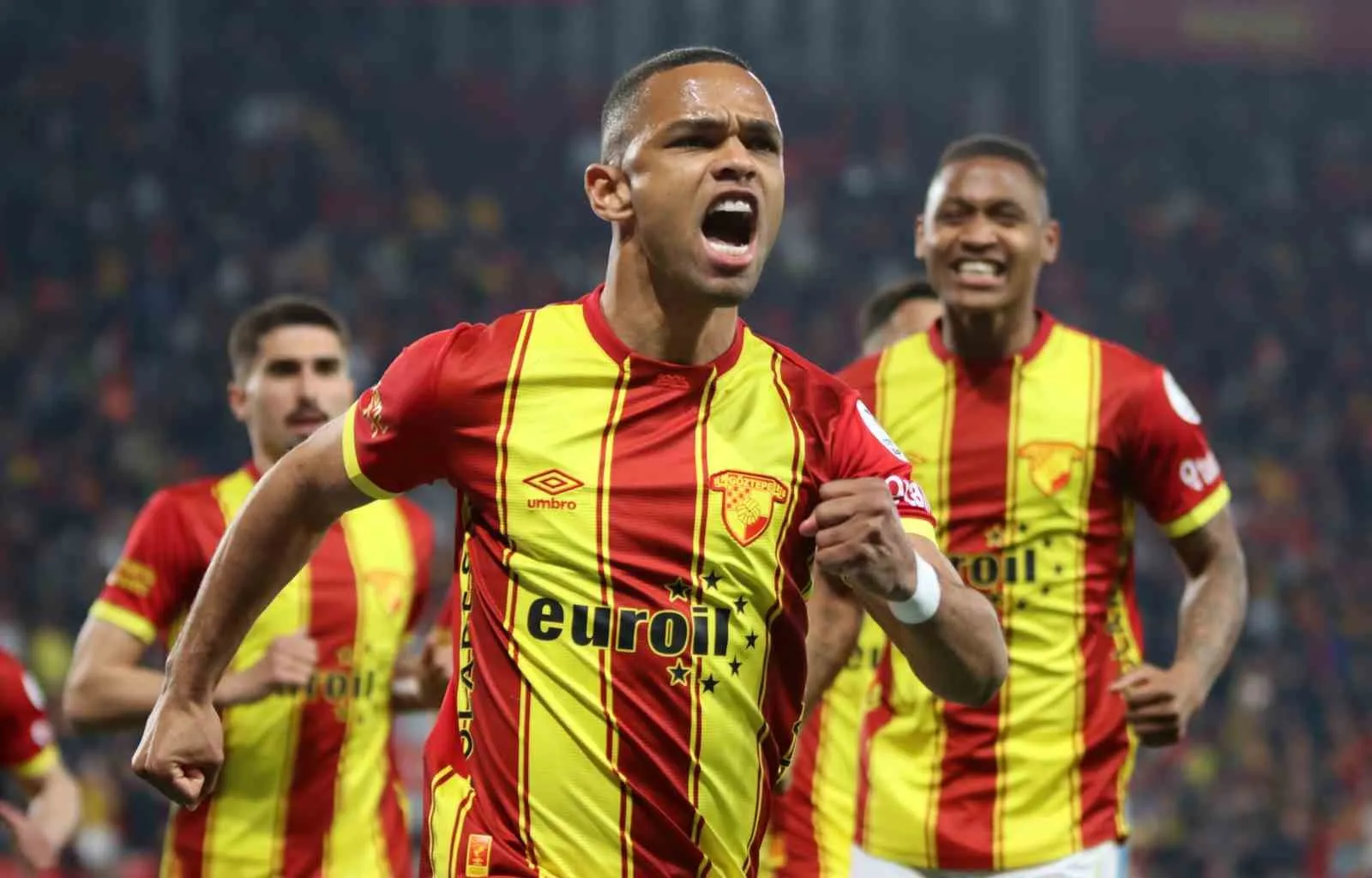 Göztepe’nin gol makinesine Rus kancası: Bonserviste pazarlık süreci başladı