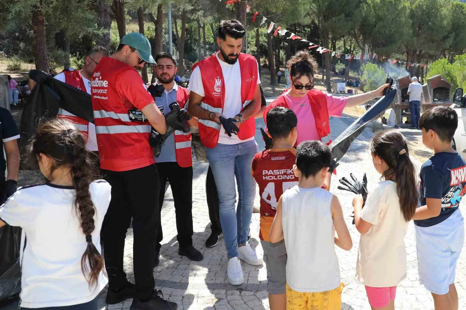 Piknik keyfi temizlik seferberliğine dönüştü: Hamalın Kırı’nda çevre bilinci yükseldi
