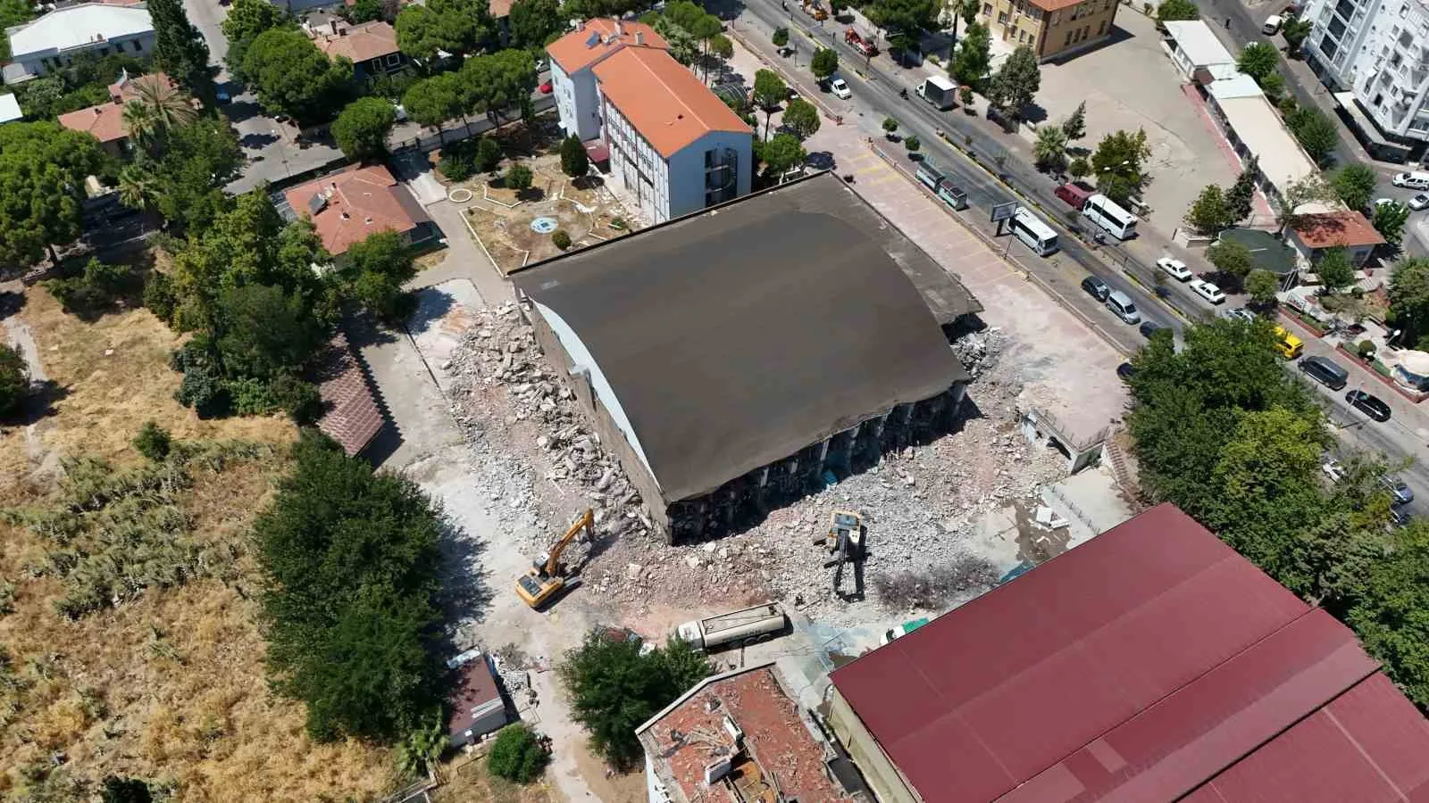 Aydın’da bir devir kapanıyor: Şehrin spor hafızası yerle bir ediliyor