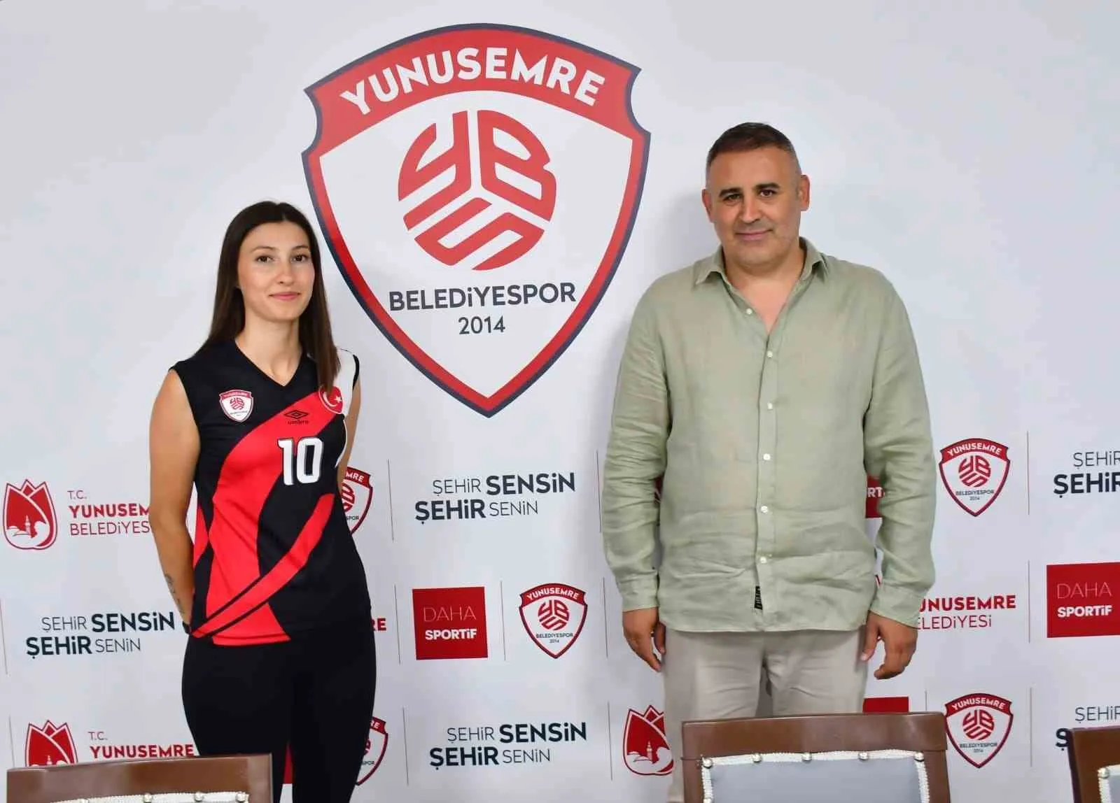 Yunusemre’de Tuğçe Köse imzayı attı: Hedef şampiyonluk yolunda istikrar