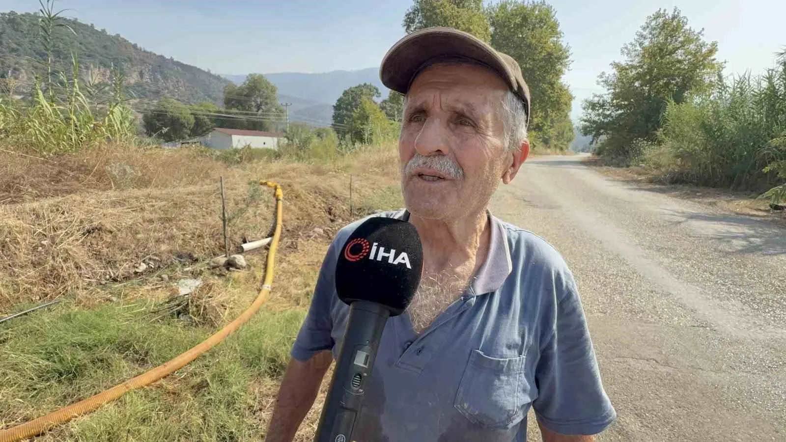 Zeytinlikleri yanarken o alevlere meydan okudu: Kanser hastası Nazmi amcadan fedakarlık dersi