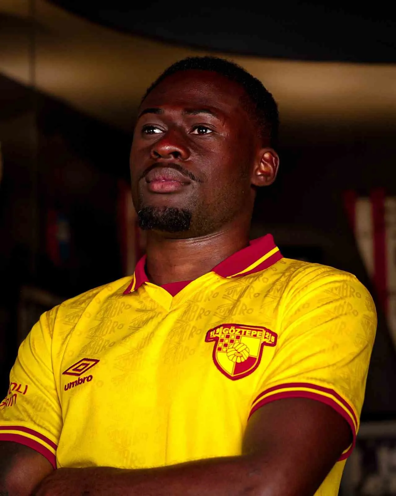 Göztepe’nin orta saha hamlesi İngiltere’den: Alex Matos resmen imzayı attı