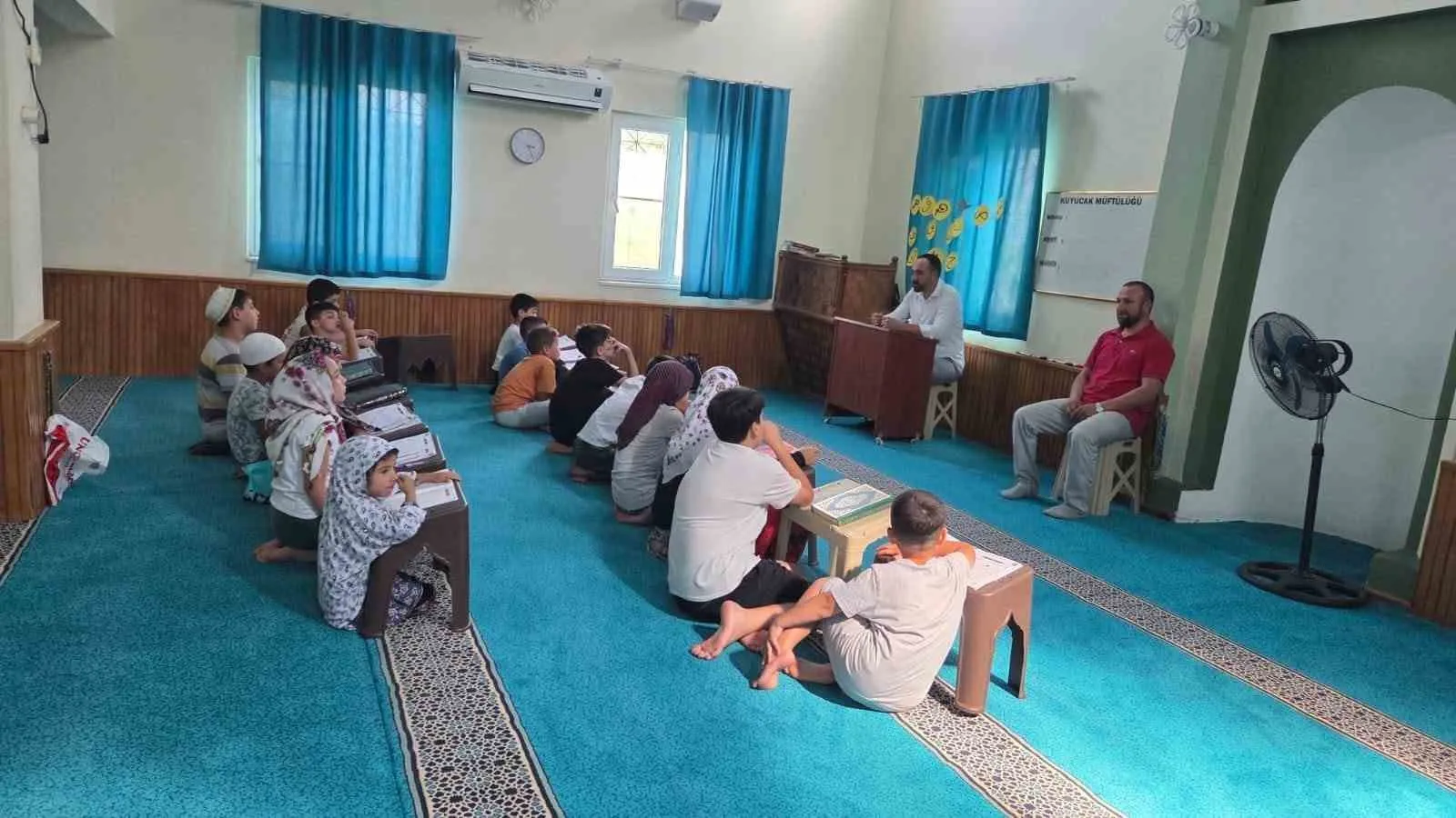 Kuyucaklı çocuklara hayat dersi: Sadece Kur'an değil, ahlak ve teknoloji eğitimi de veriliyor