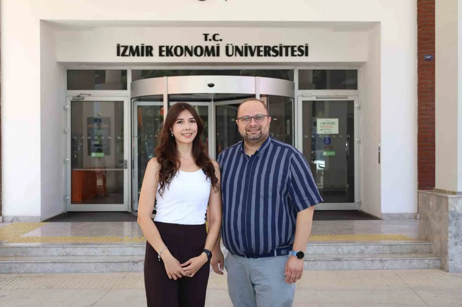 Laboratuvar hayallerinden zirveye: Genç bilim insanına İngiltere'den dev destek