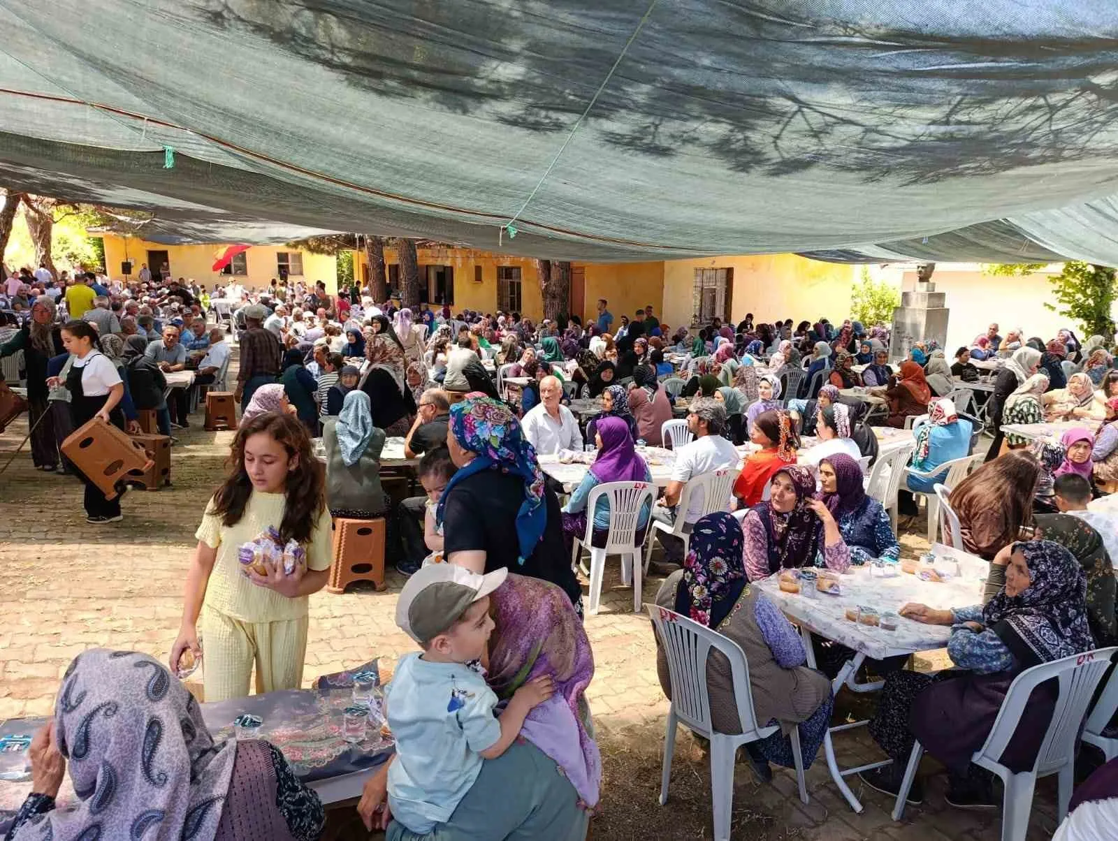 Dutluca’da asırlık gelenek: Binlerce kişi tek yürek oldu