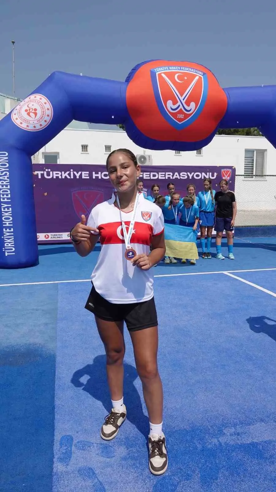 Muğla’nın hokeydeki yükselişi: Tuanna Sel Avrupa üçüncülüğüyle döndü