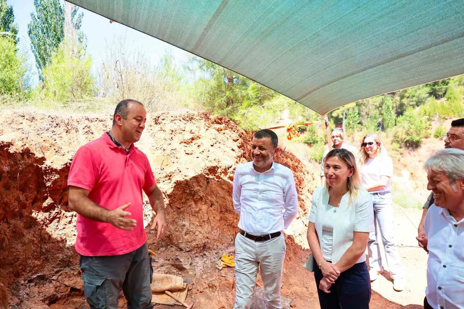 Denizli’nin derinliklerinde 7 milyon yıllık tarih mesaisi: Kazılar hız kesmeden sürecek