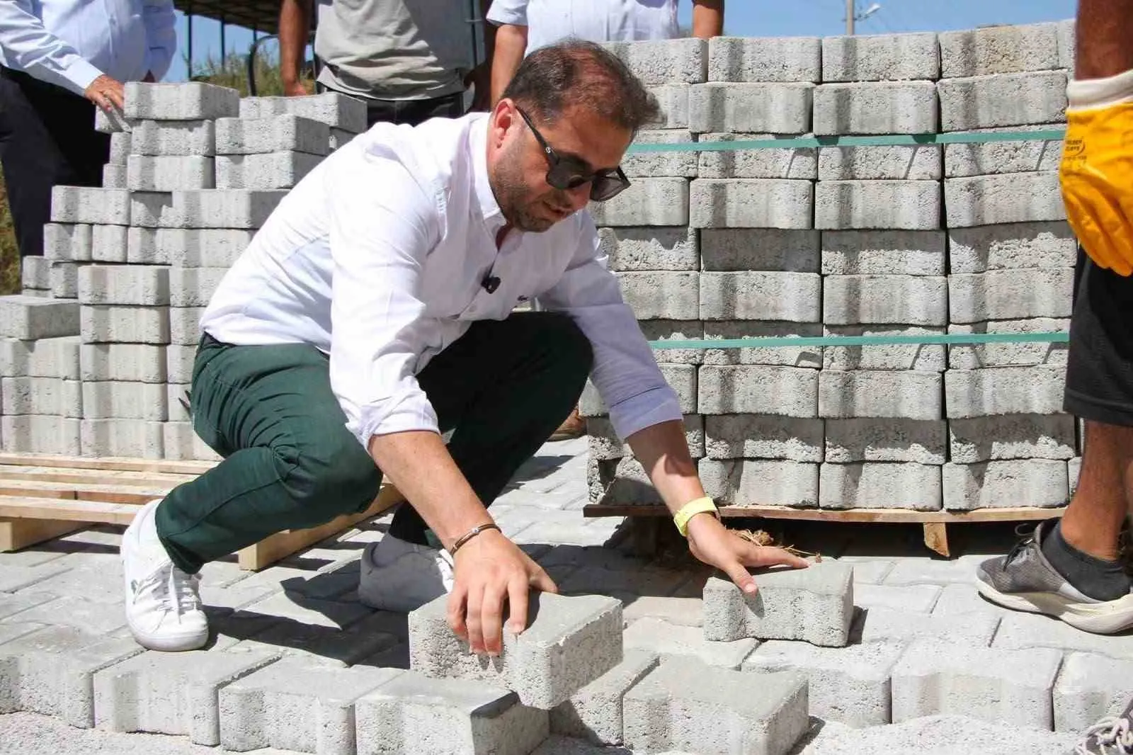 Tire’nin çehresi değişiyor: Kırsal mahallelerde 20 bin metrekarelik dönüşüm başladı