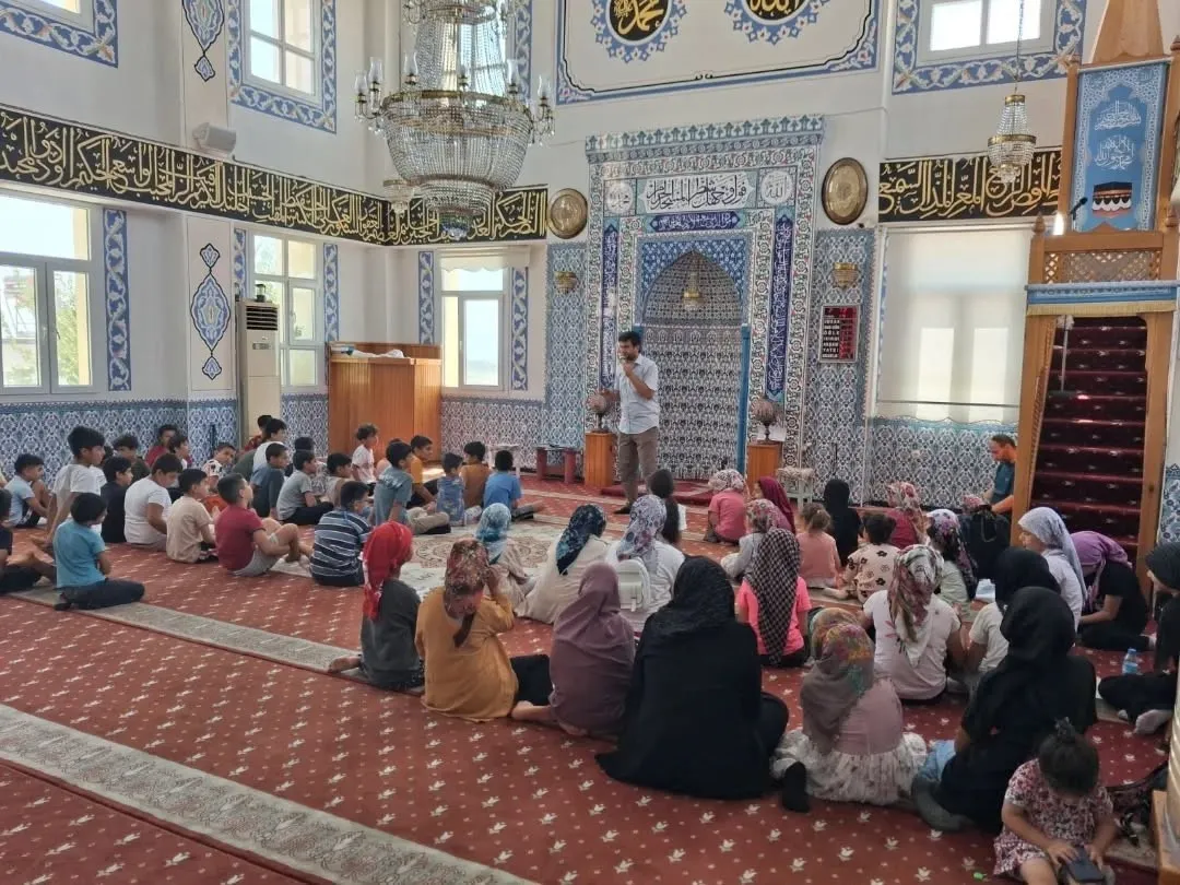 Söke'de gençlere rehberlik dönemi: Kur'an kurslarında hayat dersi veriliyor