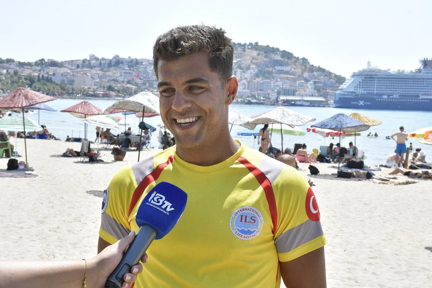 Kuşadası sahillerinde tatilciler için tam koruma dönemi