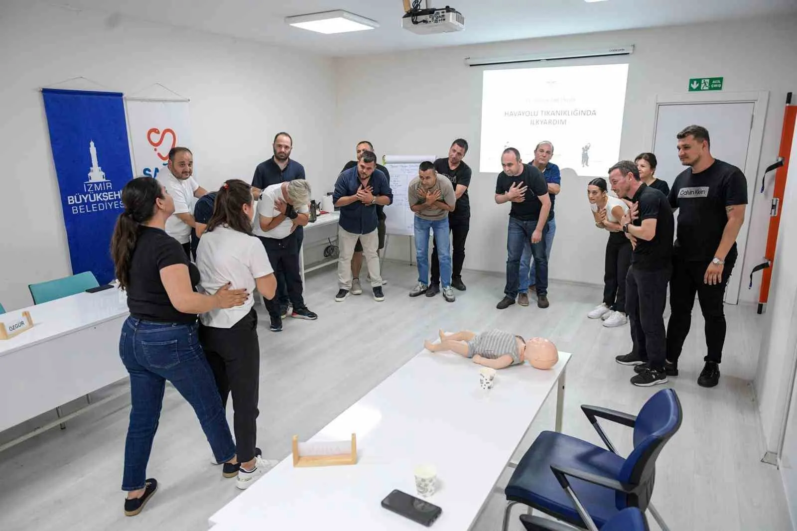 Bilinçli bir müdahale hayat kurtarır: İzmir’de ilkyardım eğitimi seferberliği