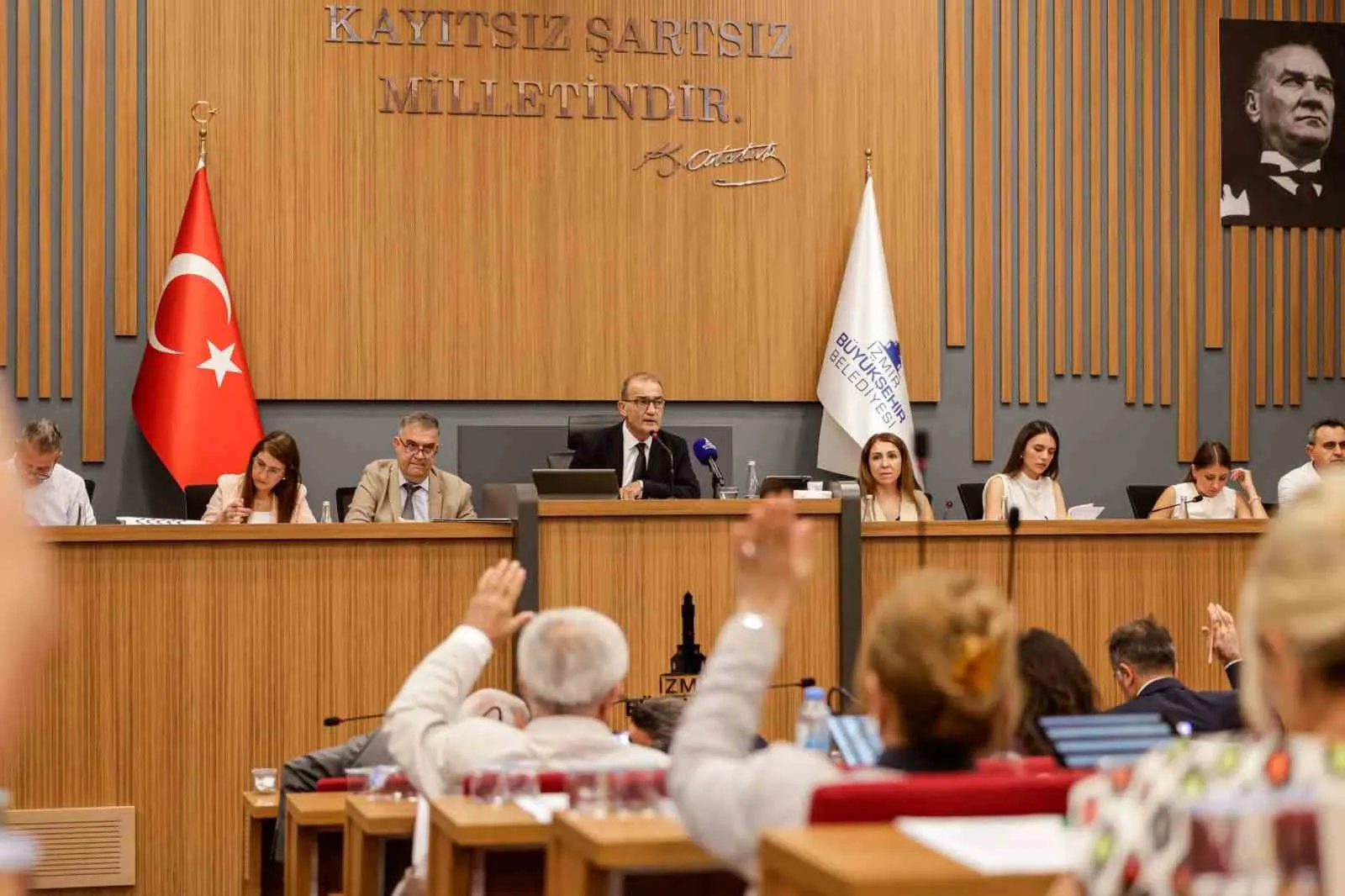 Uzundere iddialarına meclisten net yanıt: Hukuki süreçte belediyenin kaybı yok