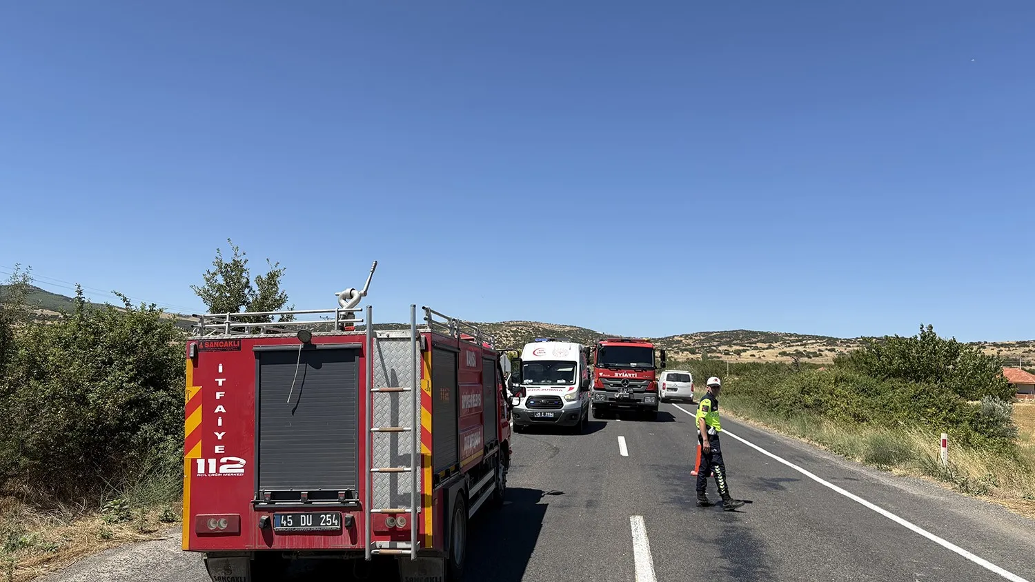 Kula-Eşme yolunda korkunç kaza: 70 yaşındaki sürücü olay yerinde can verdi