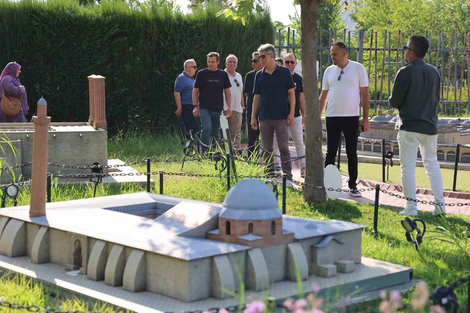 Eğitim dünyasının yöneticileri Manisa’nın tarih ve masal dünyasında buluştu