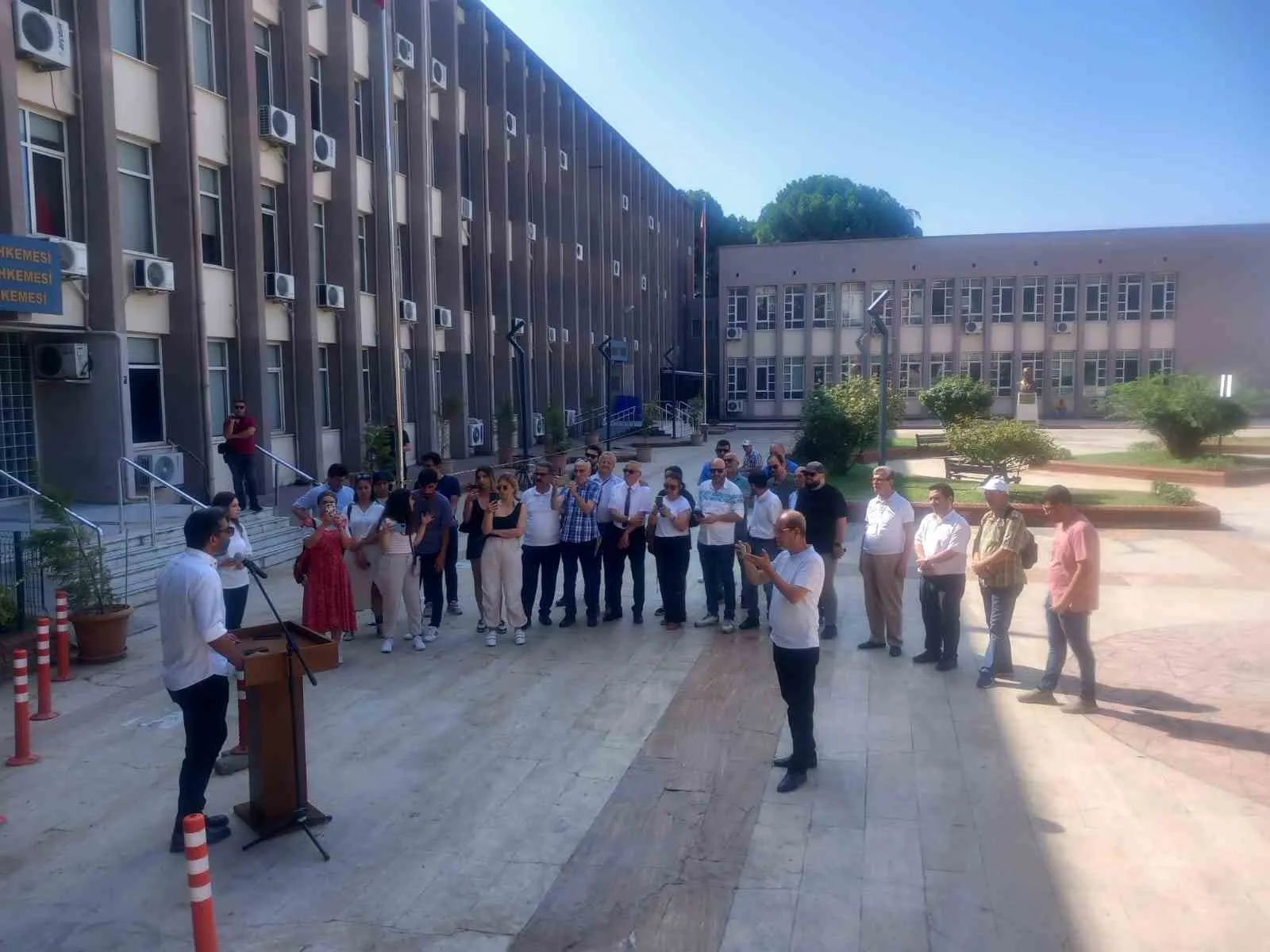 Aydın medyasında cam tavan kırıldı: Sahaların yeni hakimi kadınlar oldu