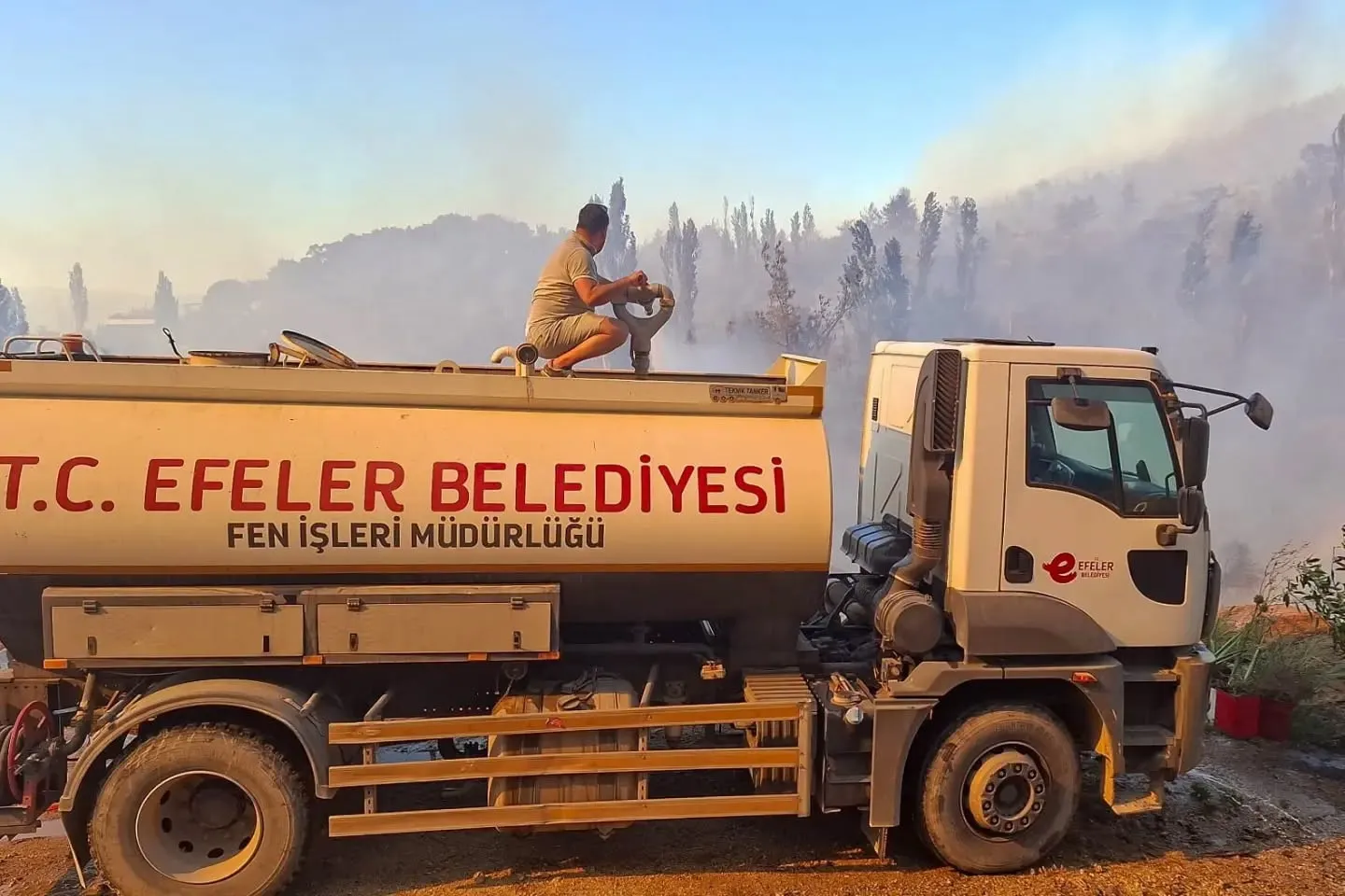 Alevlerle mücadelede Efeler dayanışması: Başkan Yetişkin’den Çine’ye tam destek