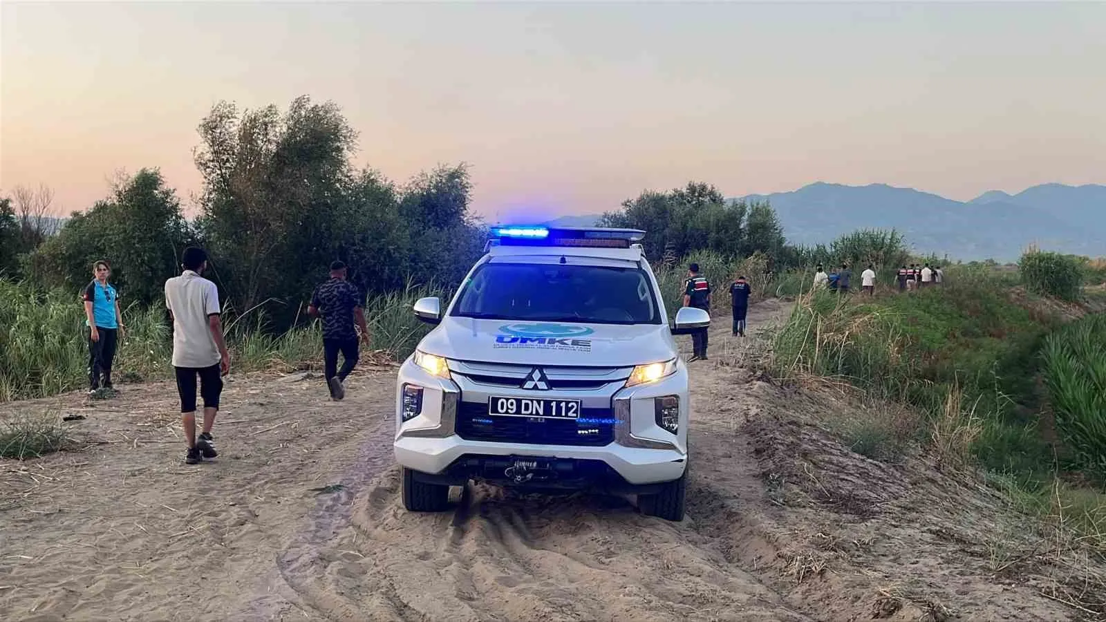 İncirliova'da nehir kenarında korku dolu bekleyiş: İki çocuk akıntıya kapıldı