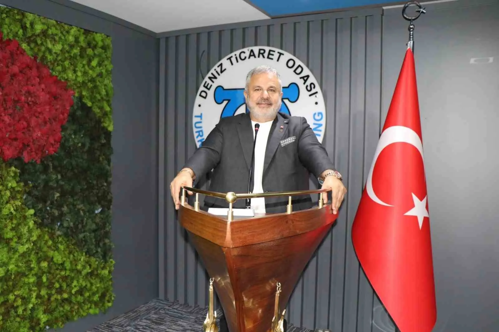 Aliağa limanlarında istikrar tablosu: Küresel dalgalanmalara rağmen zirve el değiştirmedi