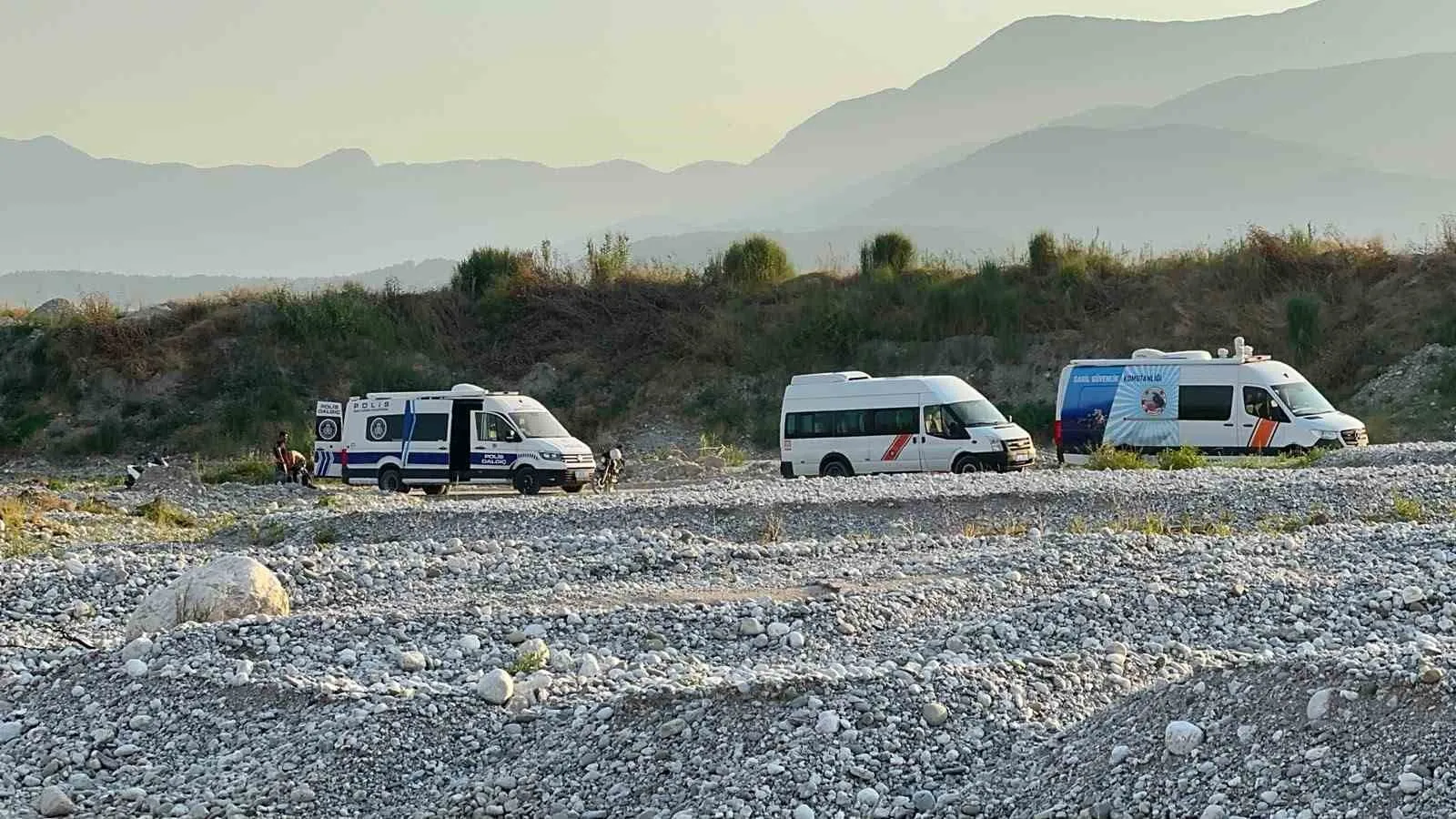 Serinlemek için girdiği dereden acı haber geldi: 21 yaşındaki genç hayatını kaybetti