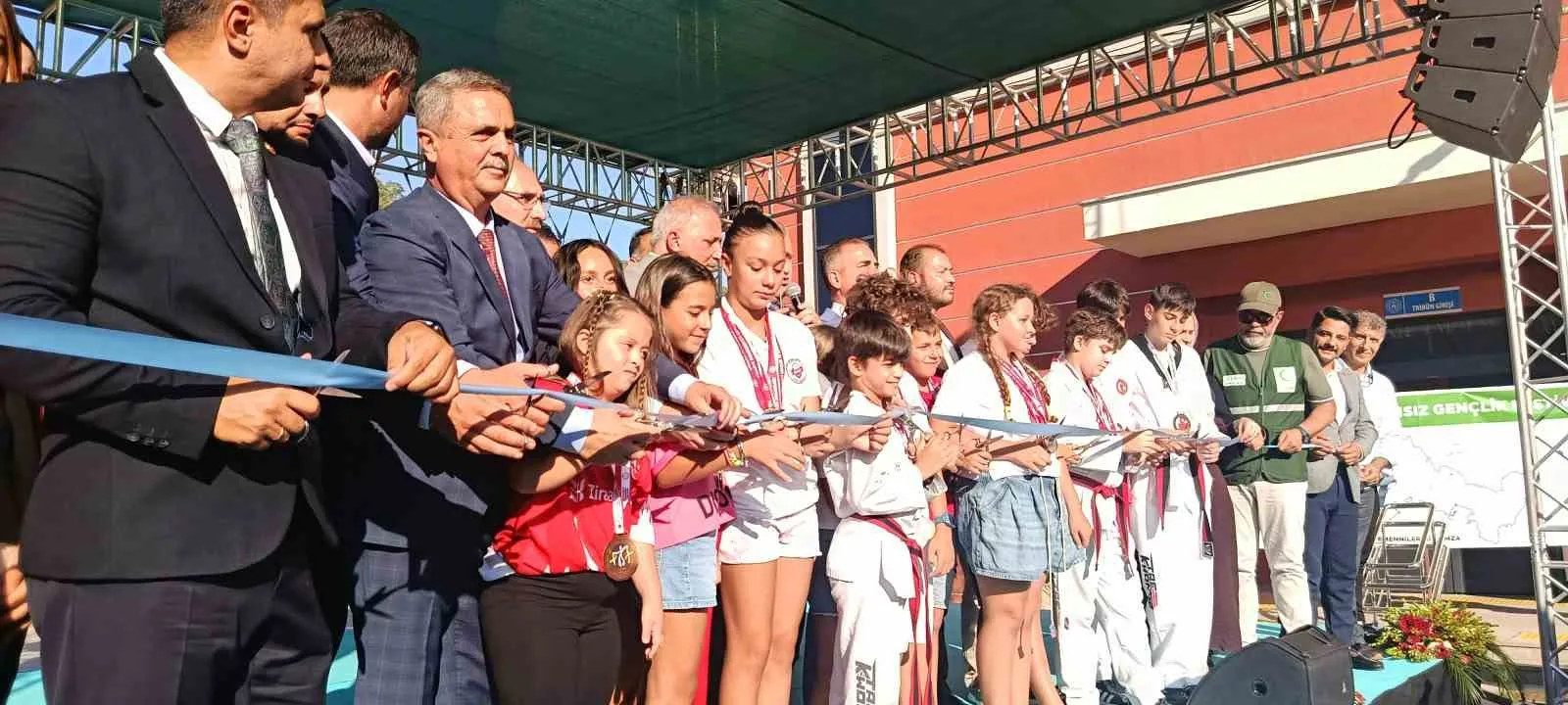 Marmaris’te spor devrimi: Olimpik havuz için düğmeye basıldı