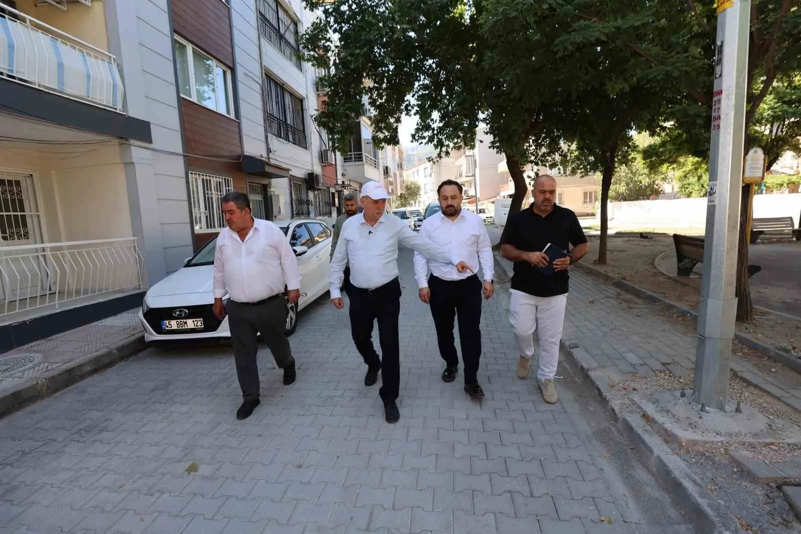 Barbaros Mahallesi yeni çehresine kavuşuyor: Başkan Balaban incelemelerde bulundu