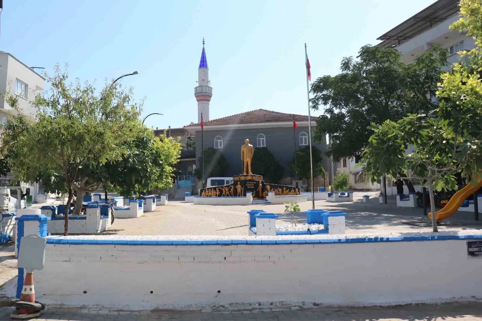 Yazıkent’te modern dokunuş: Atatürk Meydan Parkı’nda dönüşüm tamamlandı