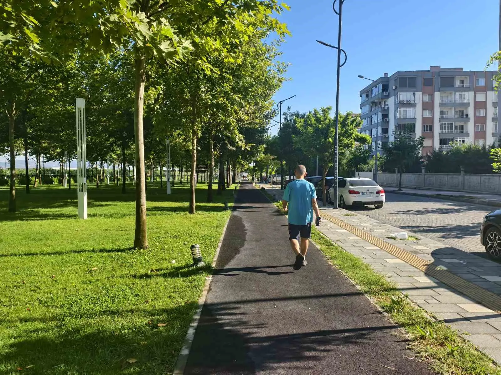 Manisa’da doğa katliamı: Yürüyüş parkuru çöp yığınına dönüştü