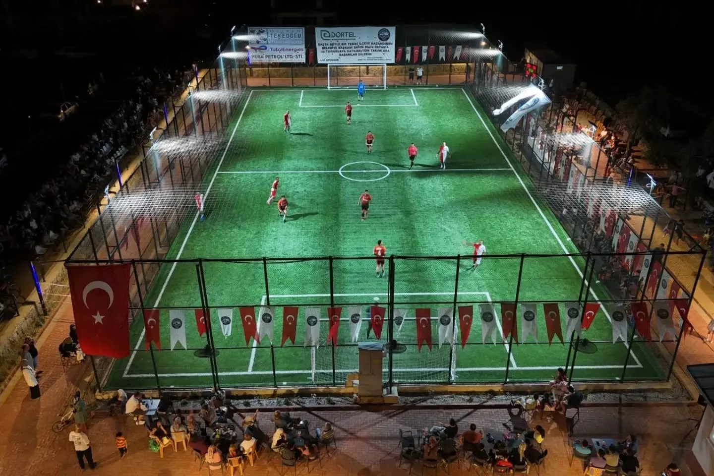 Yenipazar’da spor şöleni başladı: Eğitimci Mahmut Öz’ün ismi sahada yaşatılıyor