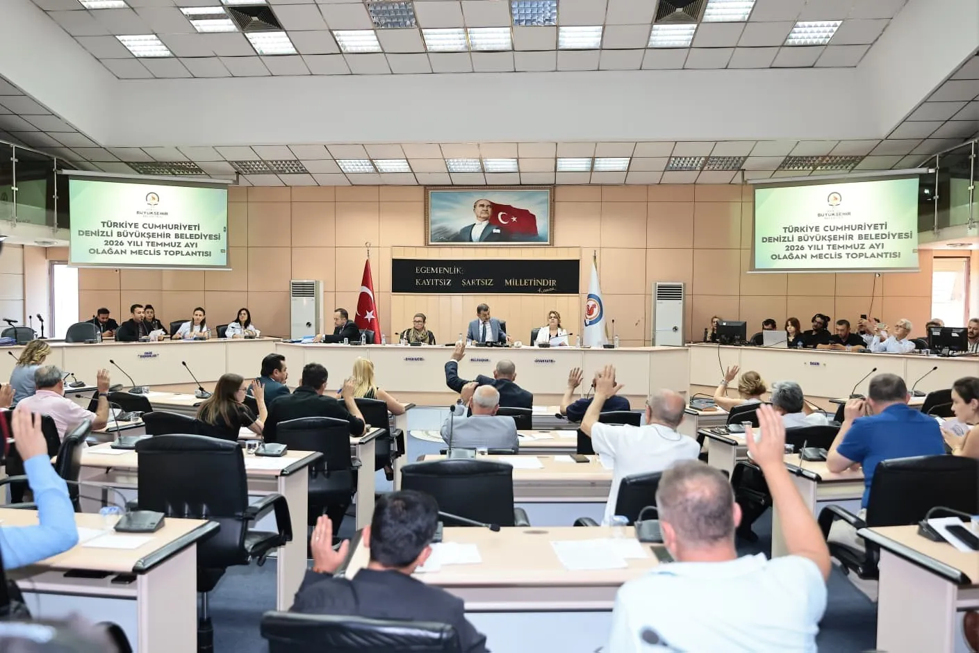 Denizli’de eğitim seferberliği: Öğrencilere üç koldan destek eli uzandı