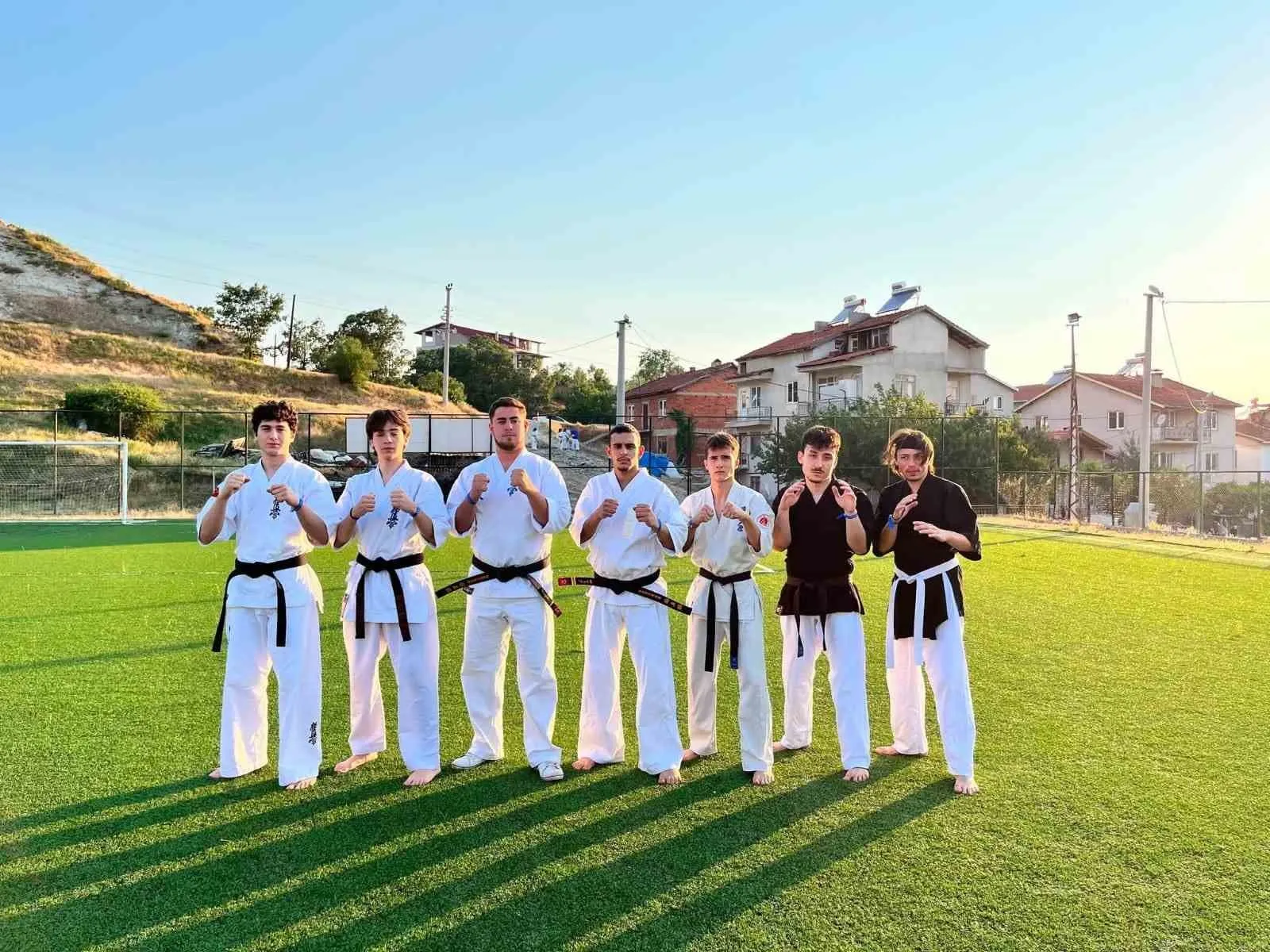 Kütahya’da spor şöleni: 200 sporcu disiplin ve teknik için bir araya geldi