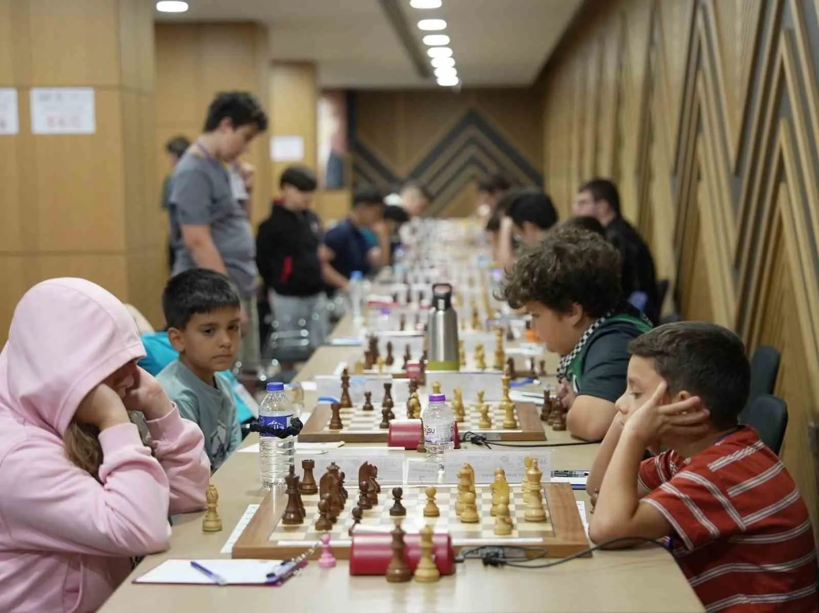 Denizli’de satranç tahtasında dev final: 1.4 milyon liralık ödül sahibini bekliyor