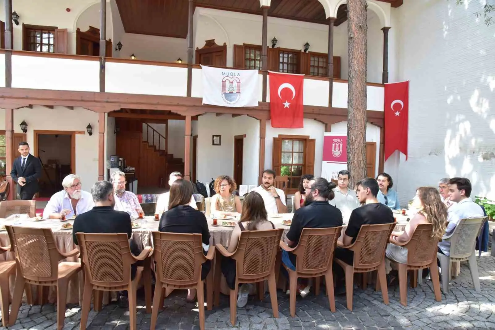 Geleceğin akademisyenleri kadim dillerin izinde buluştu