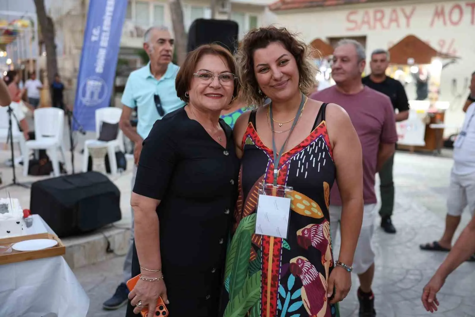 Didim'de sanat sokağına ritim ve dostluk dokunuşu