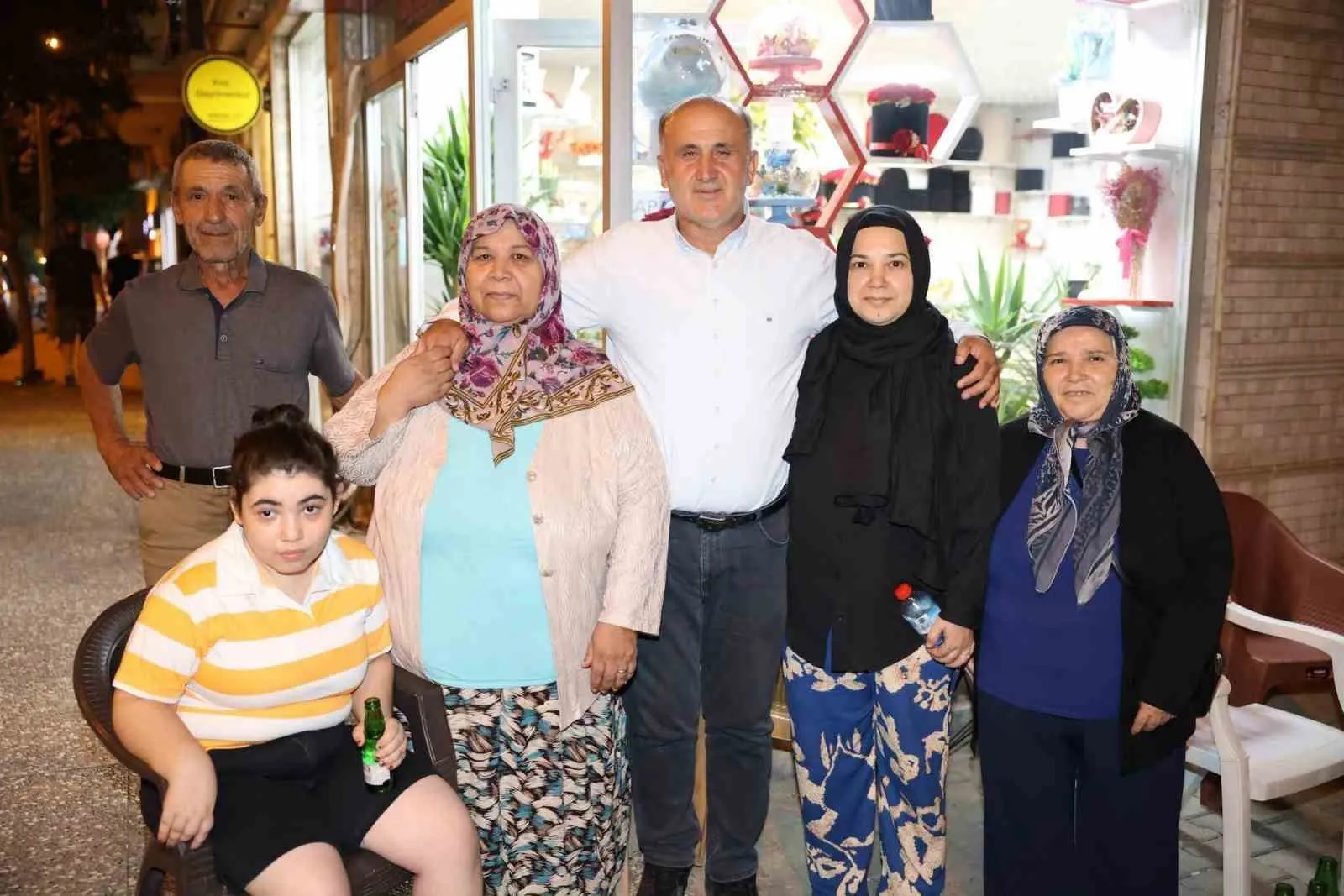 İncirliova'da kapı kapı değil, gönül gönüle hizmet dönemi: Başkan Kaya halkın arasında