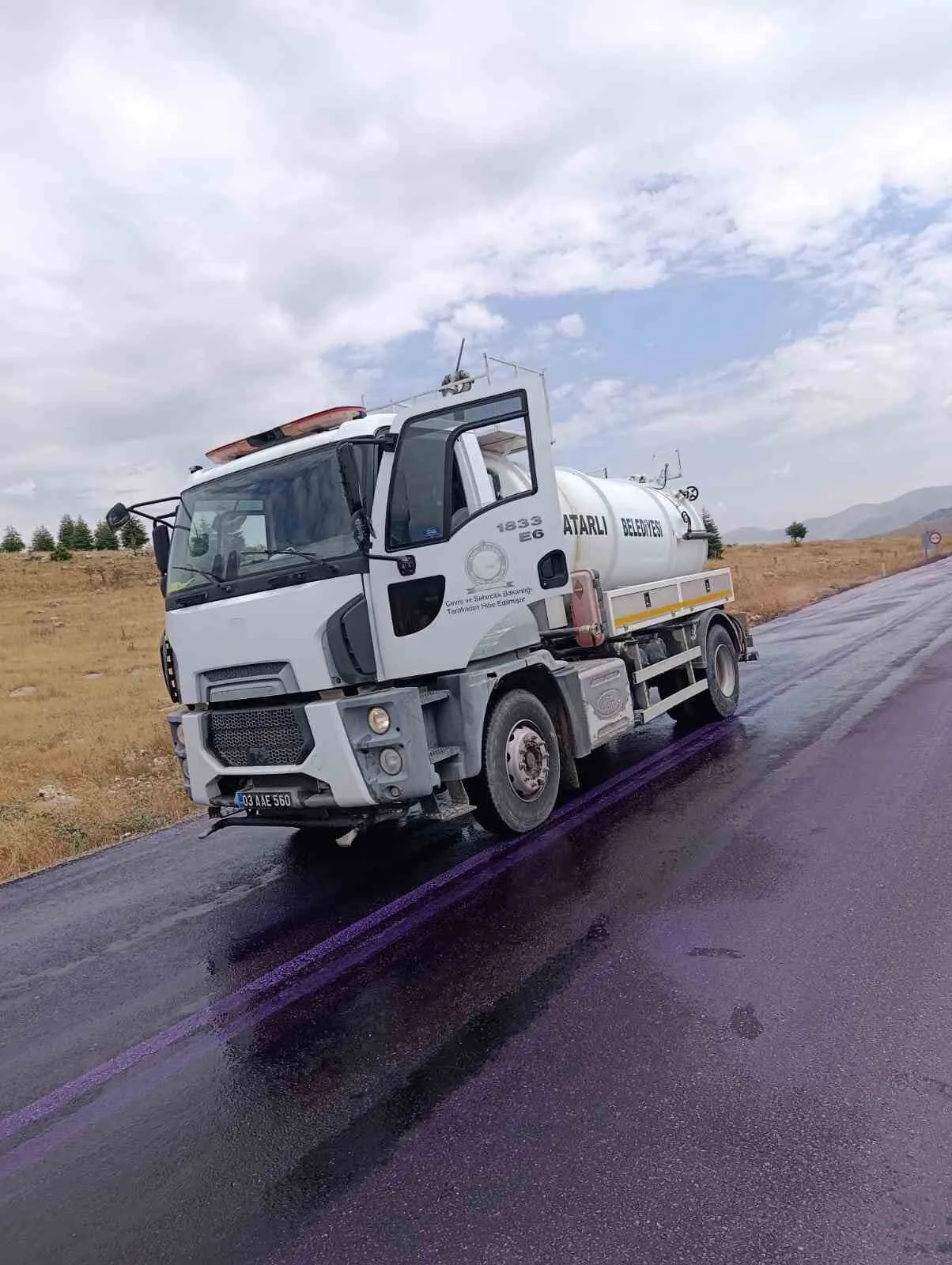 Afyonkarahisar yolunda renkli kabus: Araçlar bir anda mor renge büründü