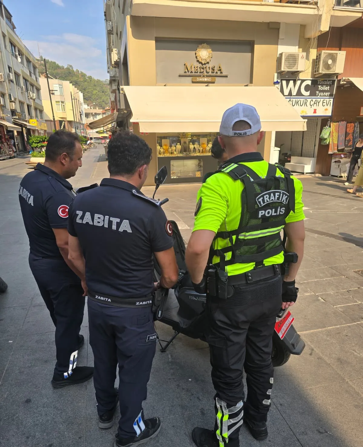 Marmaris Çarşısı’nda motosiklet terörüne karşı ortak operasyon