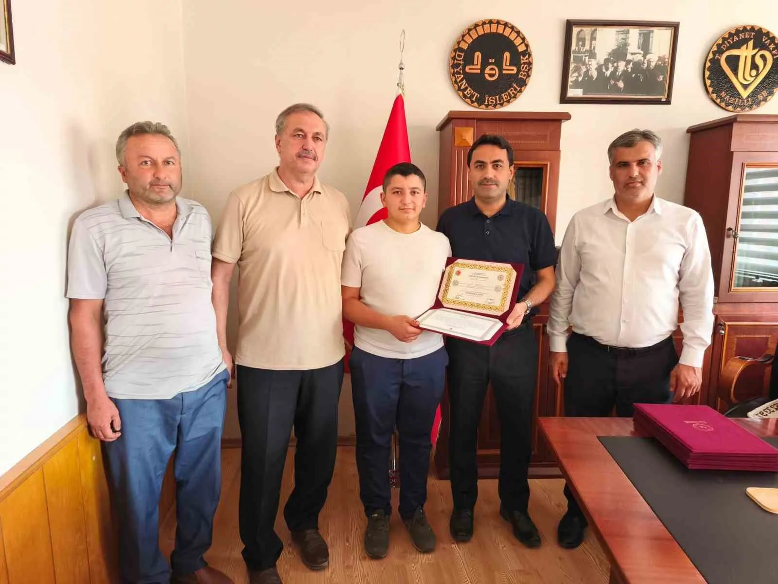 Nazilli’de Genç Hafızlara Taç Giydirme Töreni
