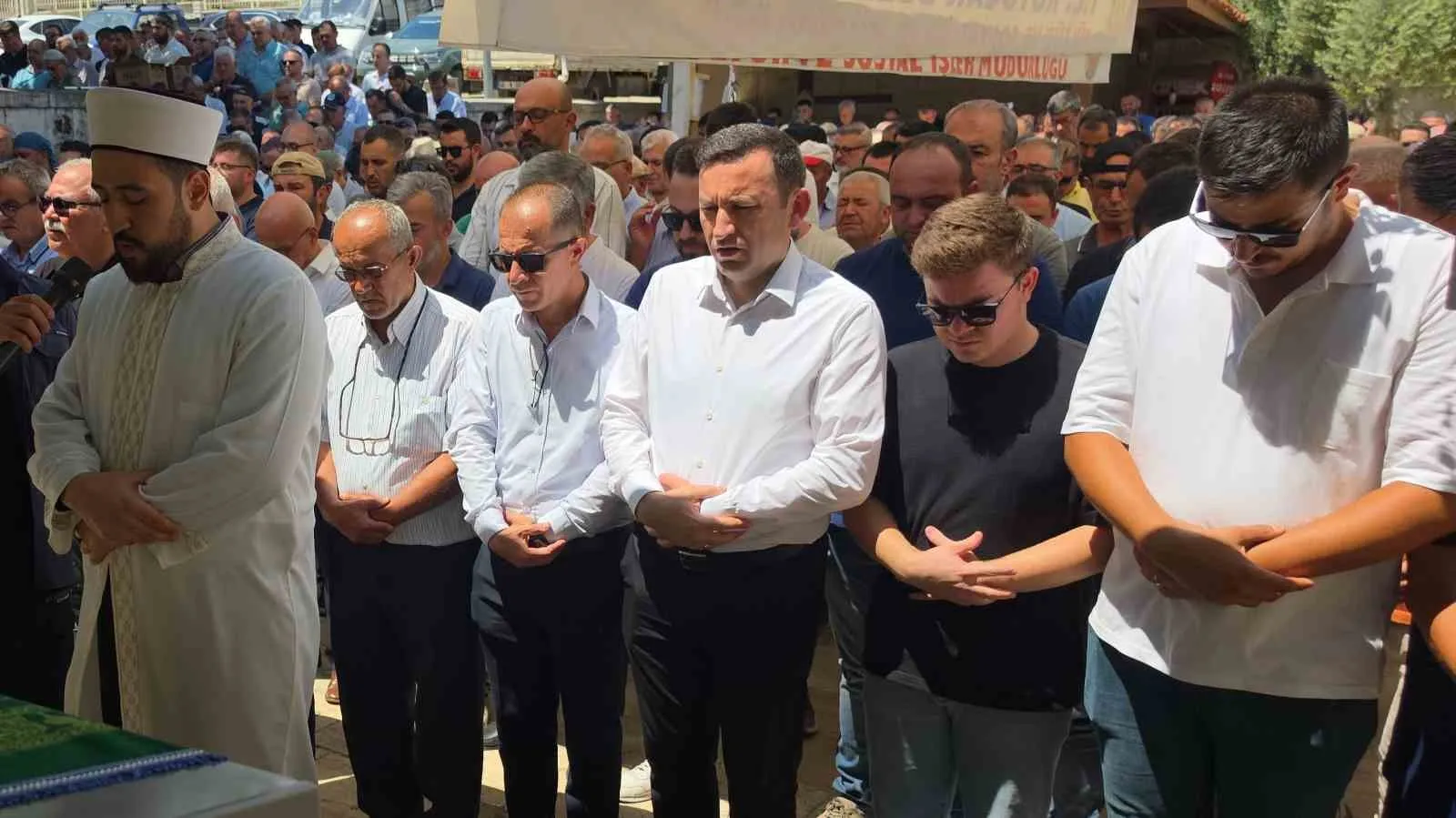 Başkan Doğanca’yı yıkan ölüm: Annesi Mürşide Hanım dualarla uğurlandı