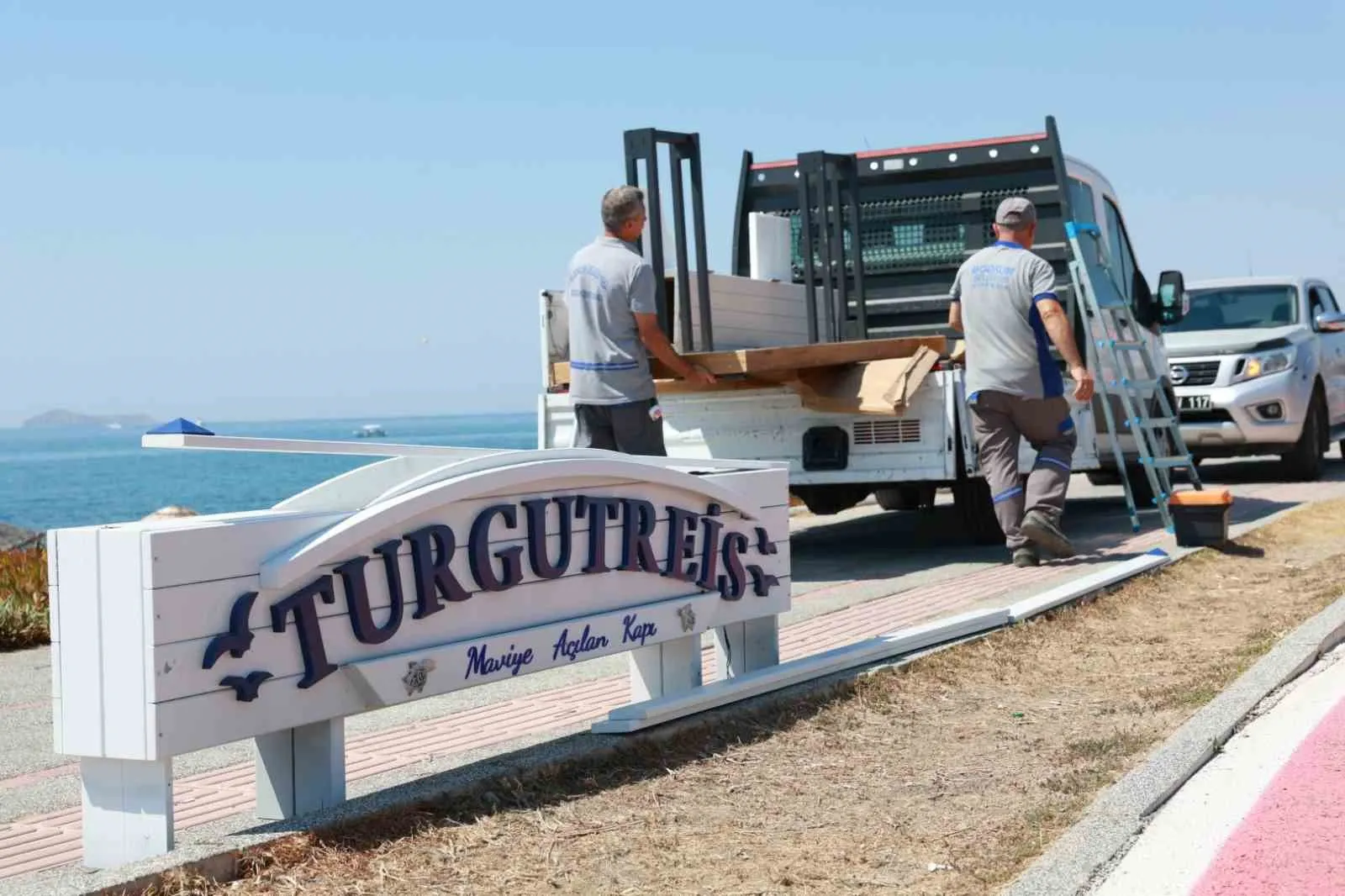 Bodrum'un estetik imzası Turgutreis'e taşındı: Maviye açılan kapı artık sahilin yeni gözdesi