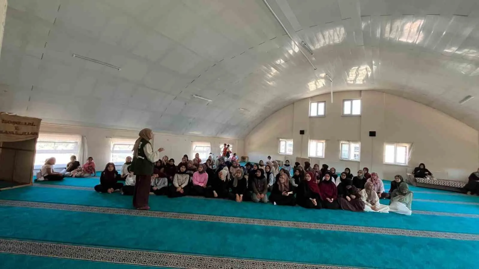 Afyonkarahisar’da genç nesillere bağımlılık uyarısı: Bir kereden bir şey olmaz demeyin