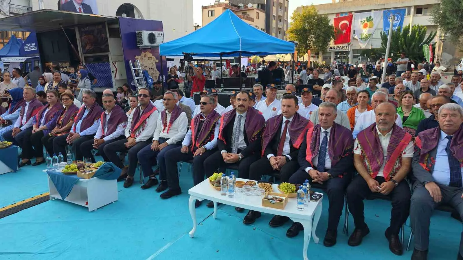 Buharkent’te incir rüzgarı: 19. kez lezzet ve eğlence için bir araya geldiler
