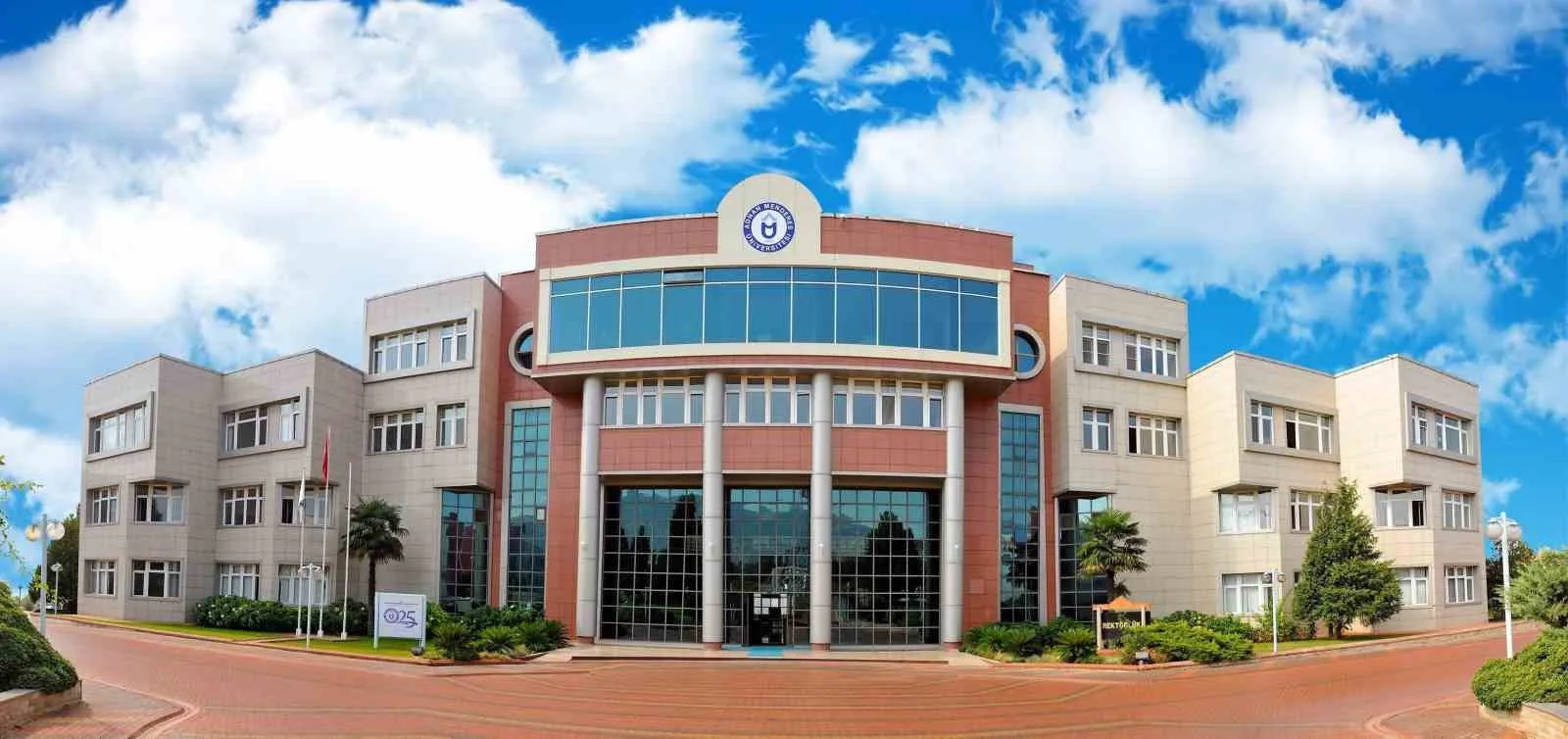 Aydın Adnan Menderes Üniversitesi’nde yeni dönem: Rektör Kent’ten öğrencilere "hoş geldiniz" çağrısı
