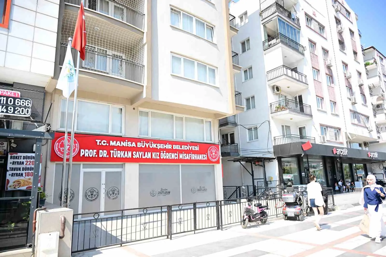 Manisa’da eğitim seferberliği: Öğrencilere üç koldan destek eli uzanıyor