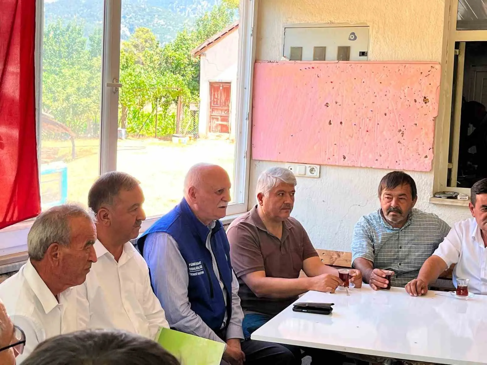 Seydikemer’de yangın felaketi: Binlerce dekar tarım alanı küle döndü