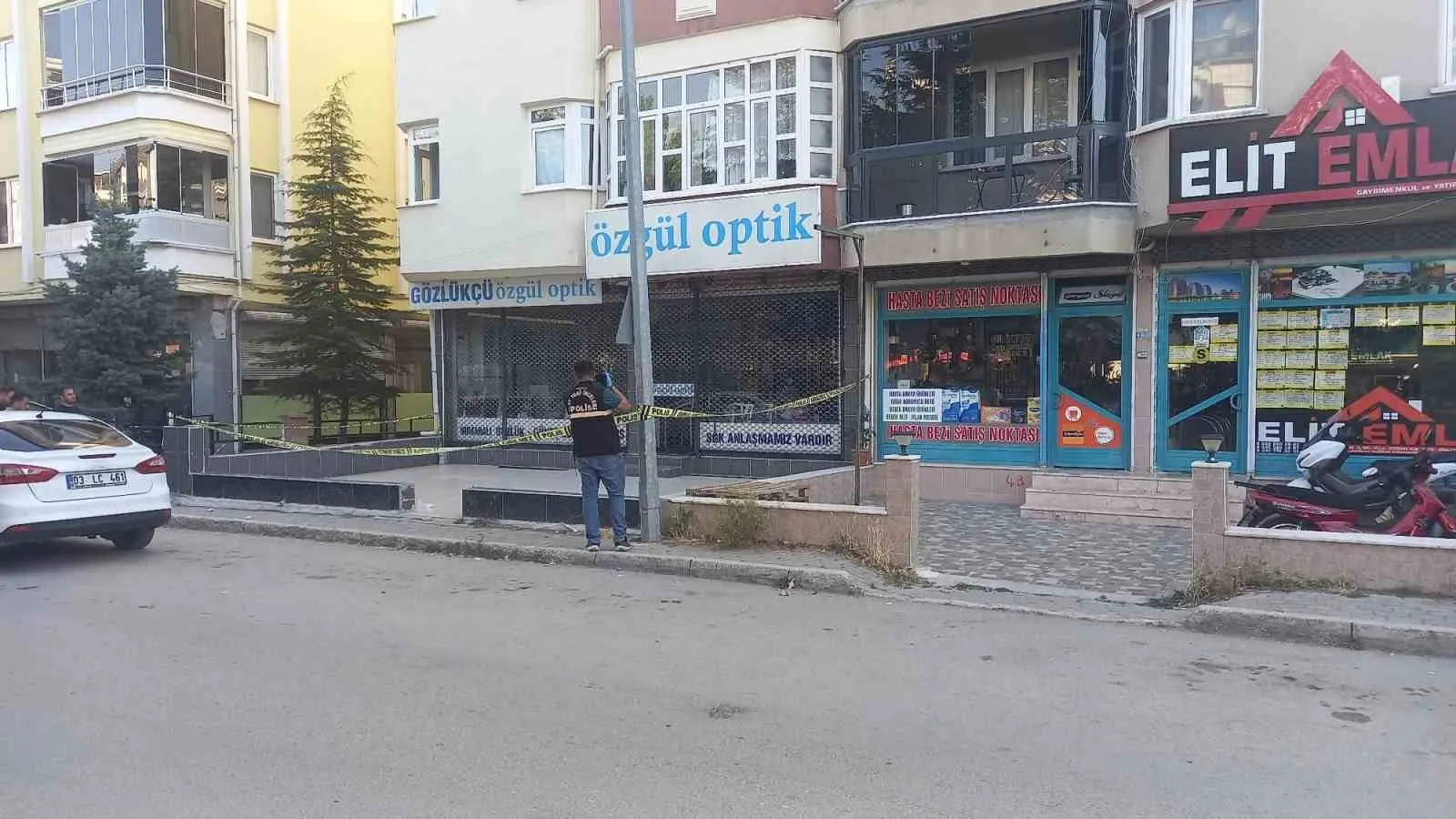 Sandıklı’da feci ölüm: Dördüncü kattan düşen kadın kurtarılamadı