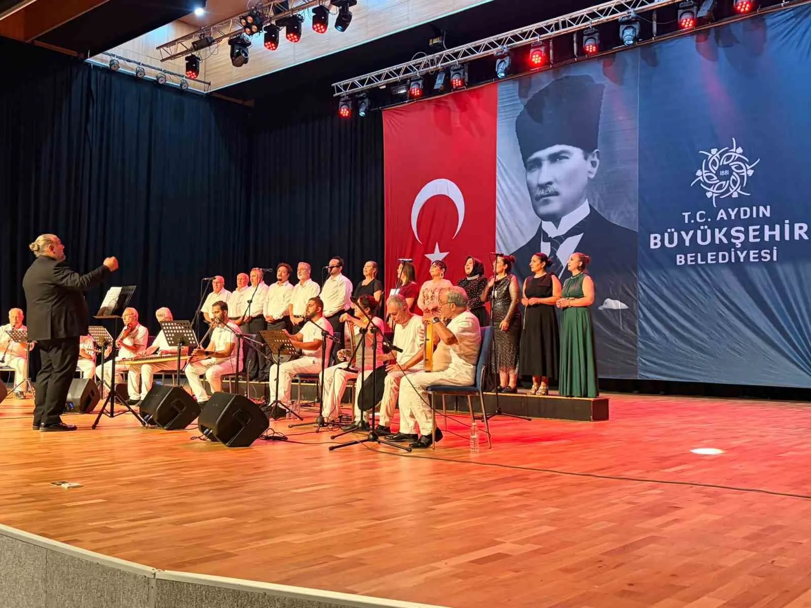 Didimliler "Şarkılar Geçidi"nde gönül birliğiyle coştu