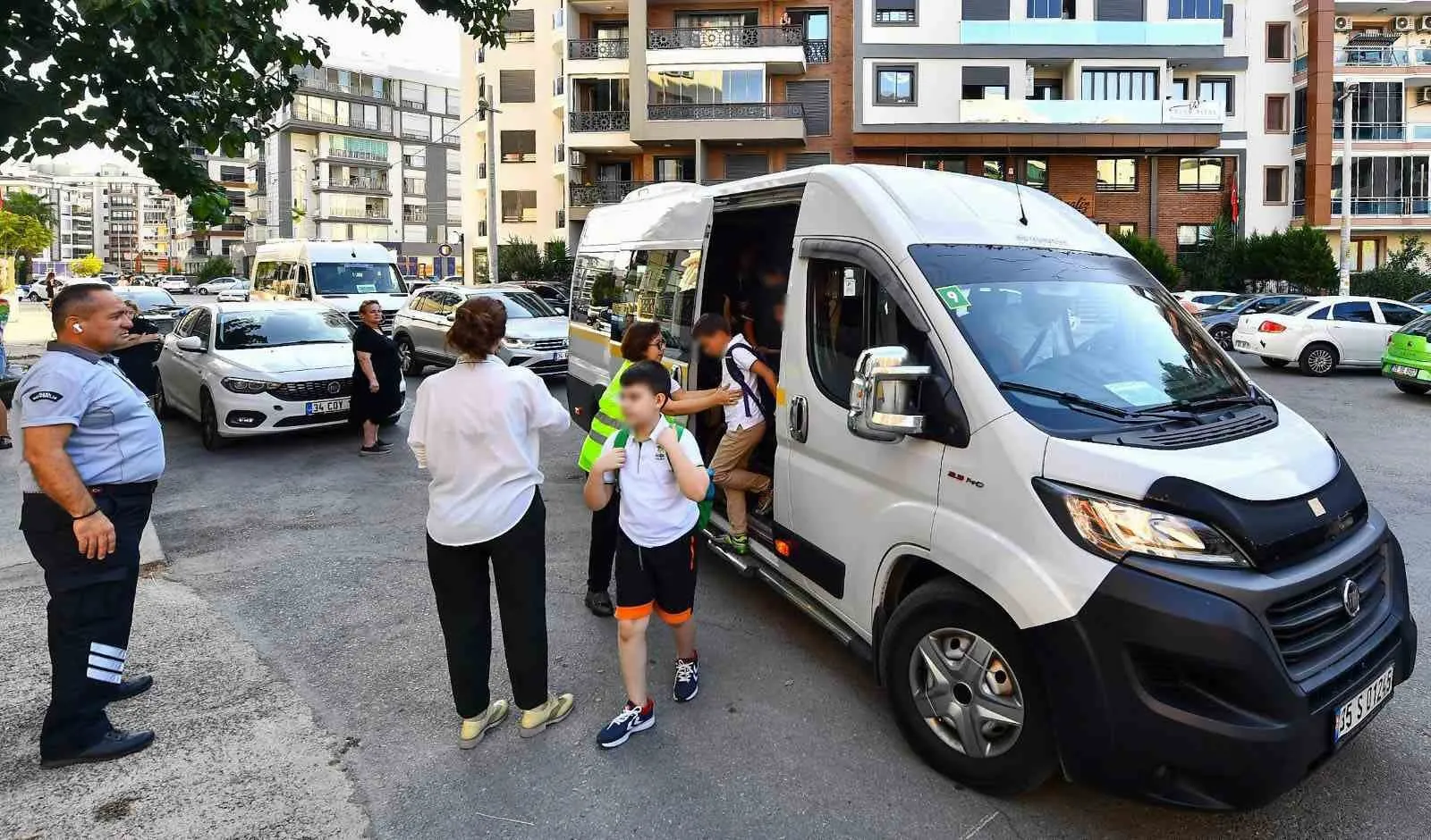 İzmir’de servis ücretlerinde taviz dönemi bitti: Kural tanımayana 88 bin liralık ceza şoku
