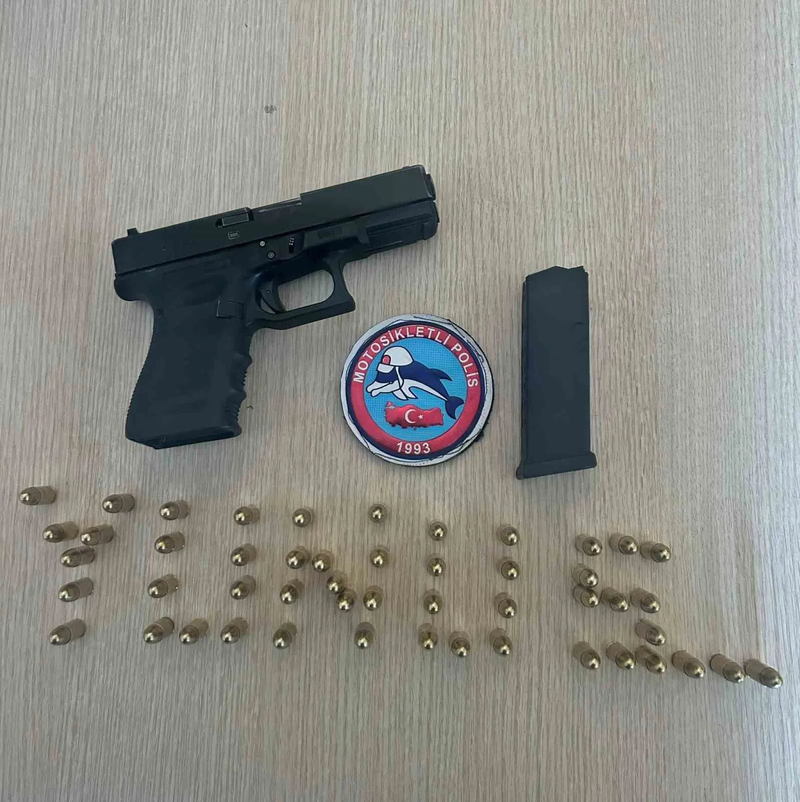 Afyonkarahisar polisinden suçlulara geçit yok: Bir haftalık bilançoda çok sayıda gözaltı
