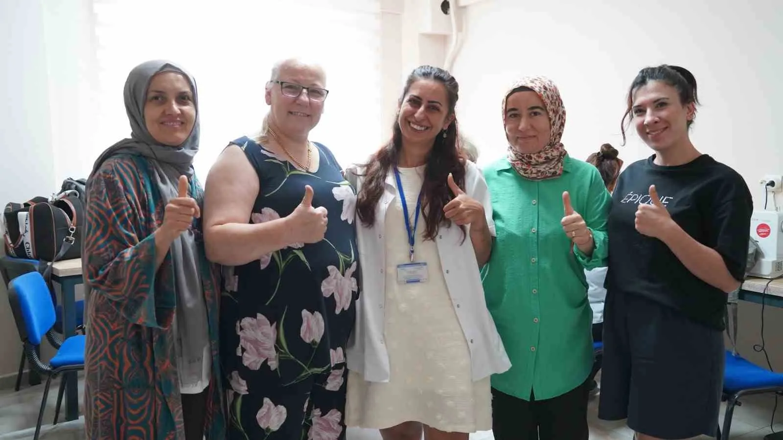 İğne iplikle gelen özgürlük: Yunusemreli kadınlar geleceği ilmek ilmek dokuyor