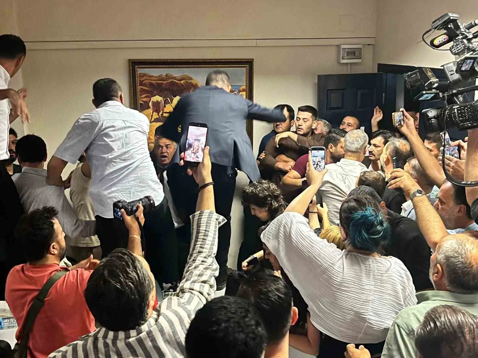 Menderes’te nefes kesen seçim maratonu: Sandıktan Cumhur İttifakı zaferi çıktı